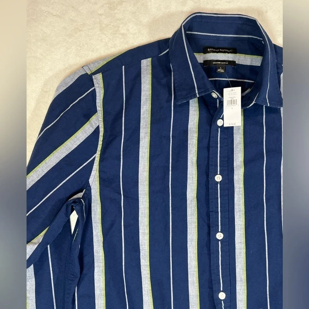NWT Banana Republic Untucked Slim Fit Large Men's Striped Blue Shirt Summer